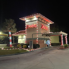 Commercial-Christmas-Lighting-Services 0